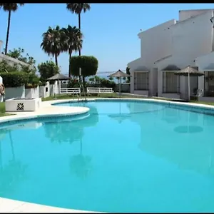 chalet-chilches-costa-1linea.1costadelsol.com/