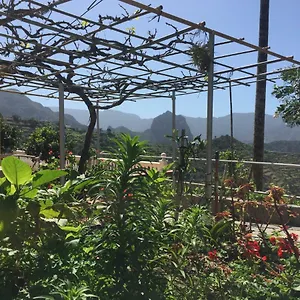 Casa Roja Vallehermoso